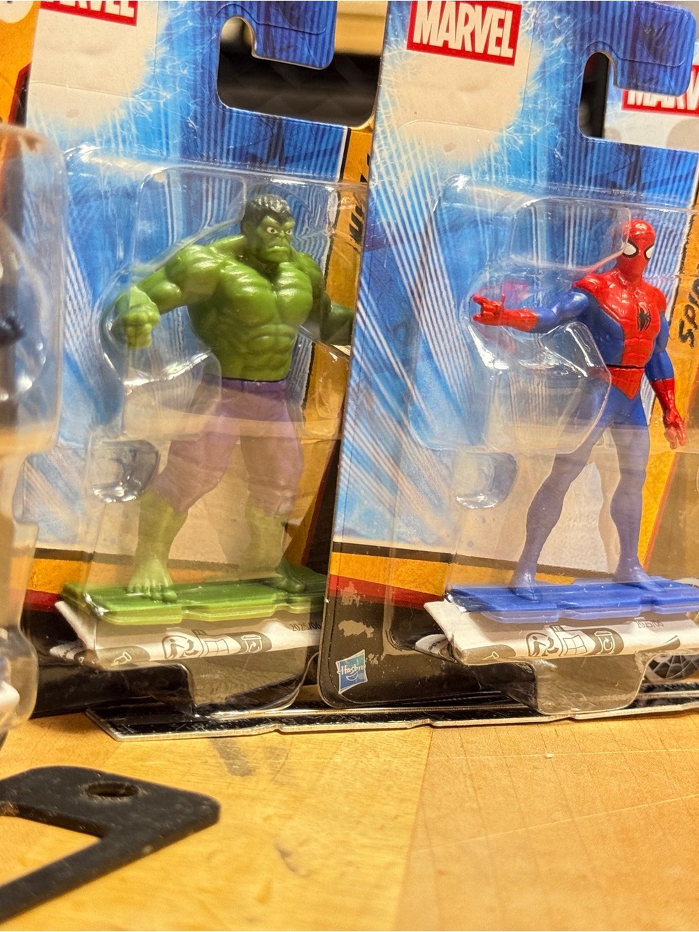Marvel Hulk & Spider-Man iron man captain America Mini Figures -